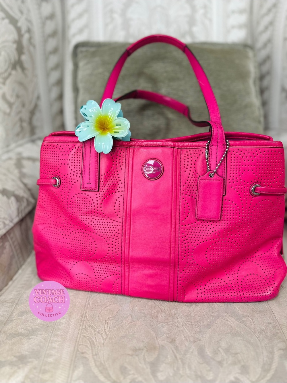 Coach pink shoulder bag - Picture 1 of 9